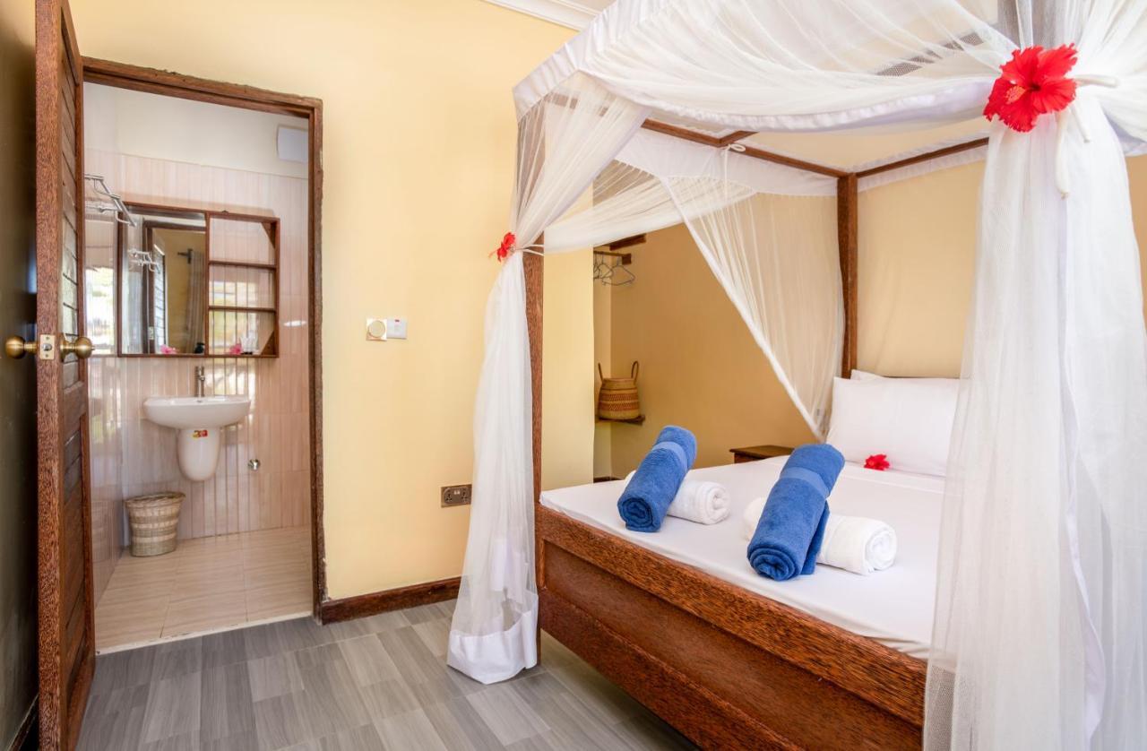 Weavers Lodge Pongwe Εξωτερικό φωτογραφία